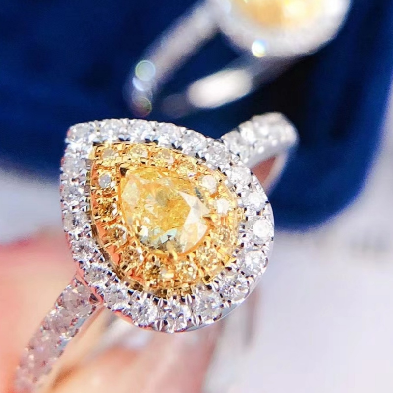 Bague de fiançailles en pierre de diamant de diamant jaune de 18 carats solide 0.65t