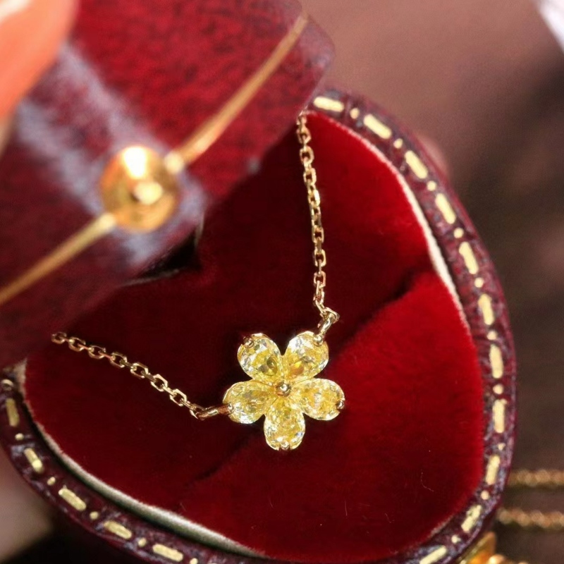 18K/14k/10k Gold Jaune Diamond Petal Collier pour fille