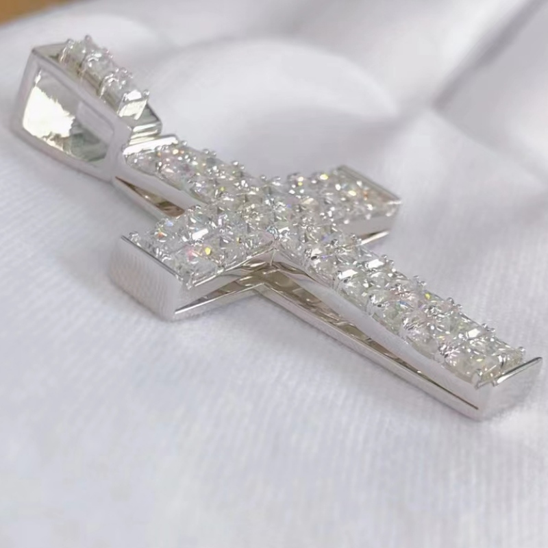 Argent sterling personnalisé 925 avec pendentif en pierre de Moisanite